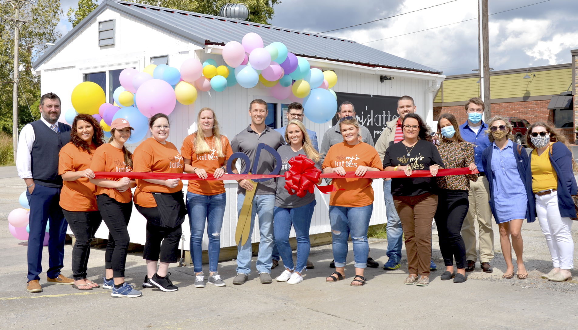 MJ's Lattes has ribbon-cutting ceremony